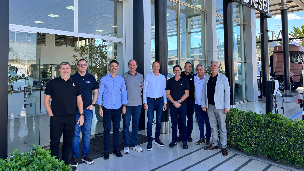 Vitória Diesel recebe a visita do Presidente da Mercedes-Benz Cars & Vans Brasil